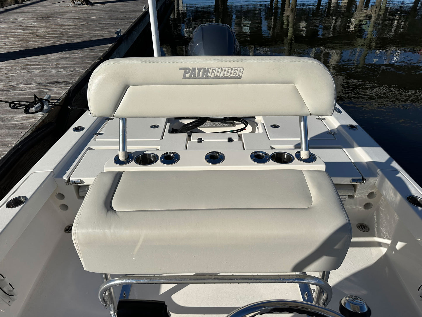 2018 Pathfinder 2200TRS