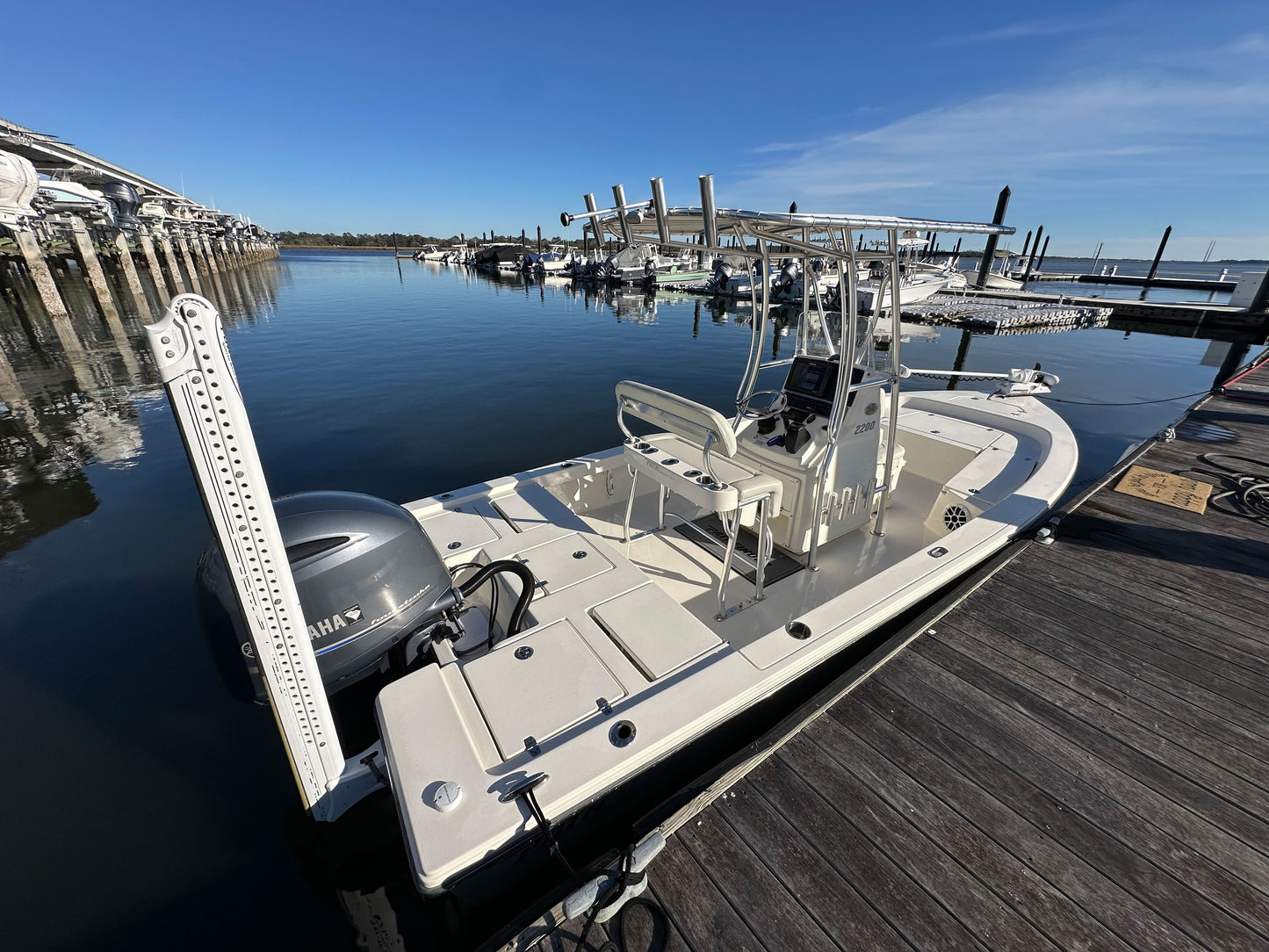 2018 Pathfinder 2200TRS
