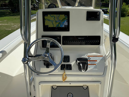 2022 Pathfinder 2700 Open