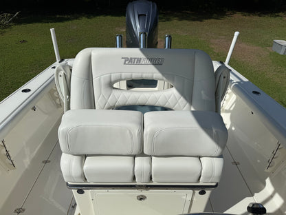 2022 Pathfinder 2700 Open