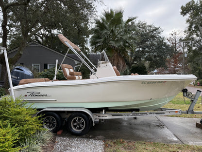 2021 Pioneer 202 Islander