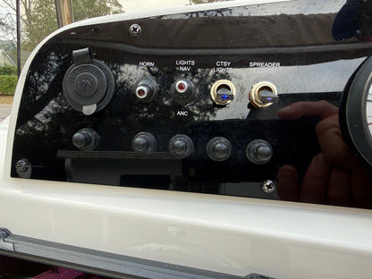 2021 Pioneer 202 Islander