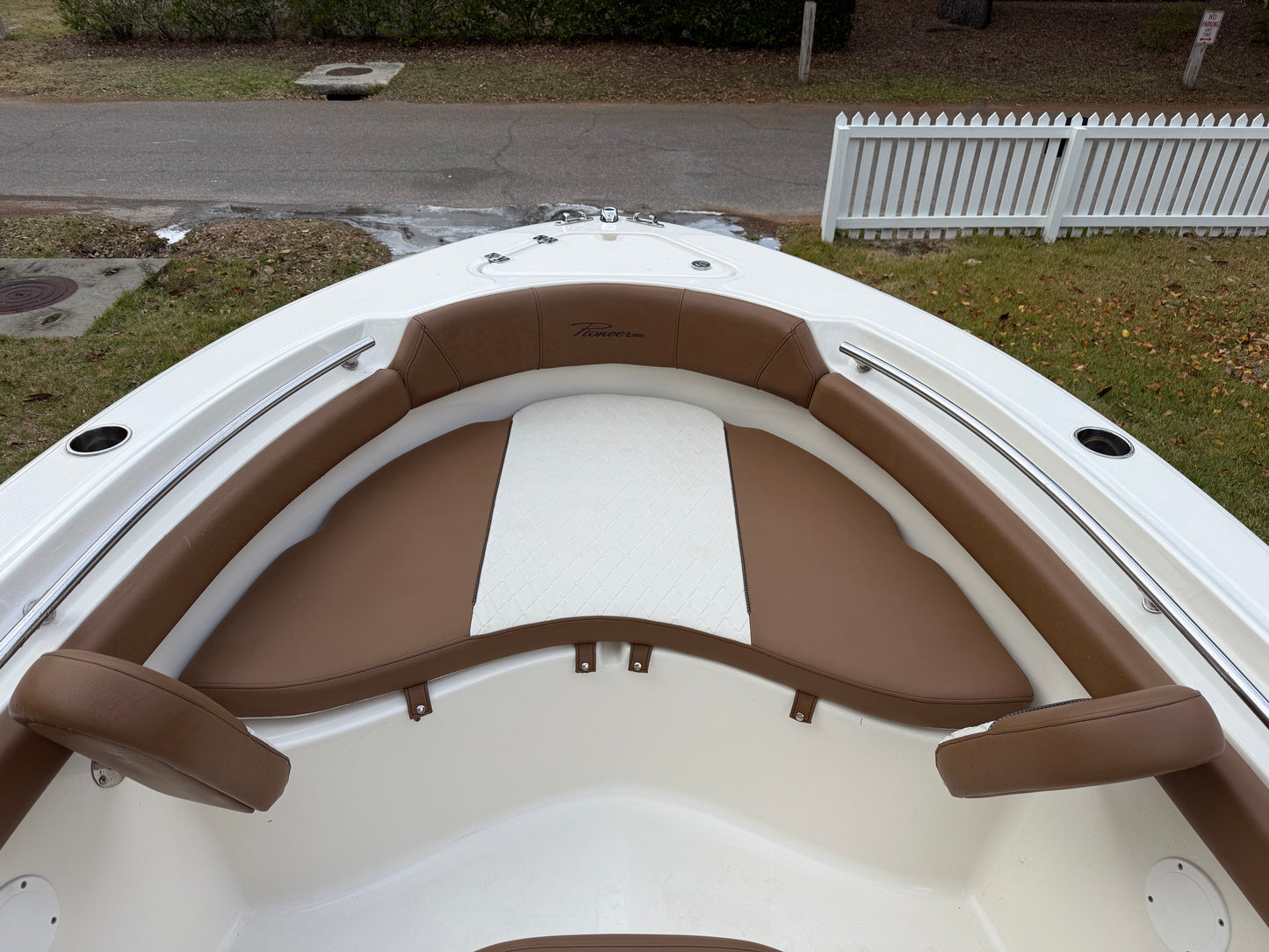 2021 Pioneer 202 Islander