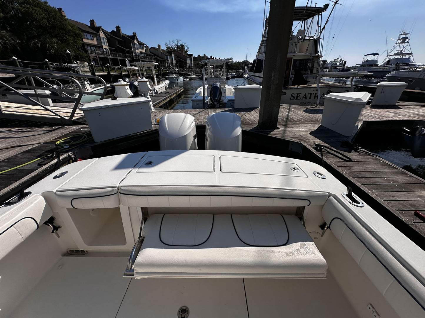 2016 Regulator 28