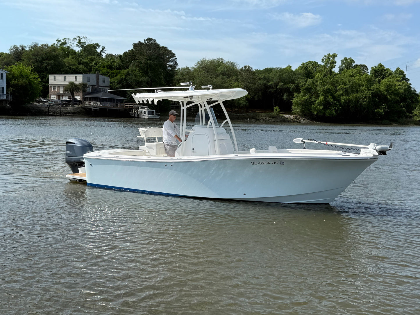 2016 Regulator 23