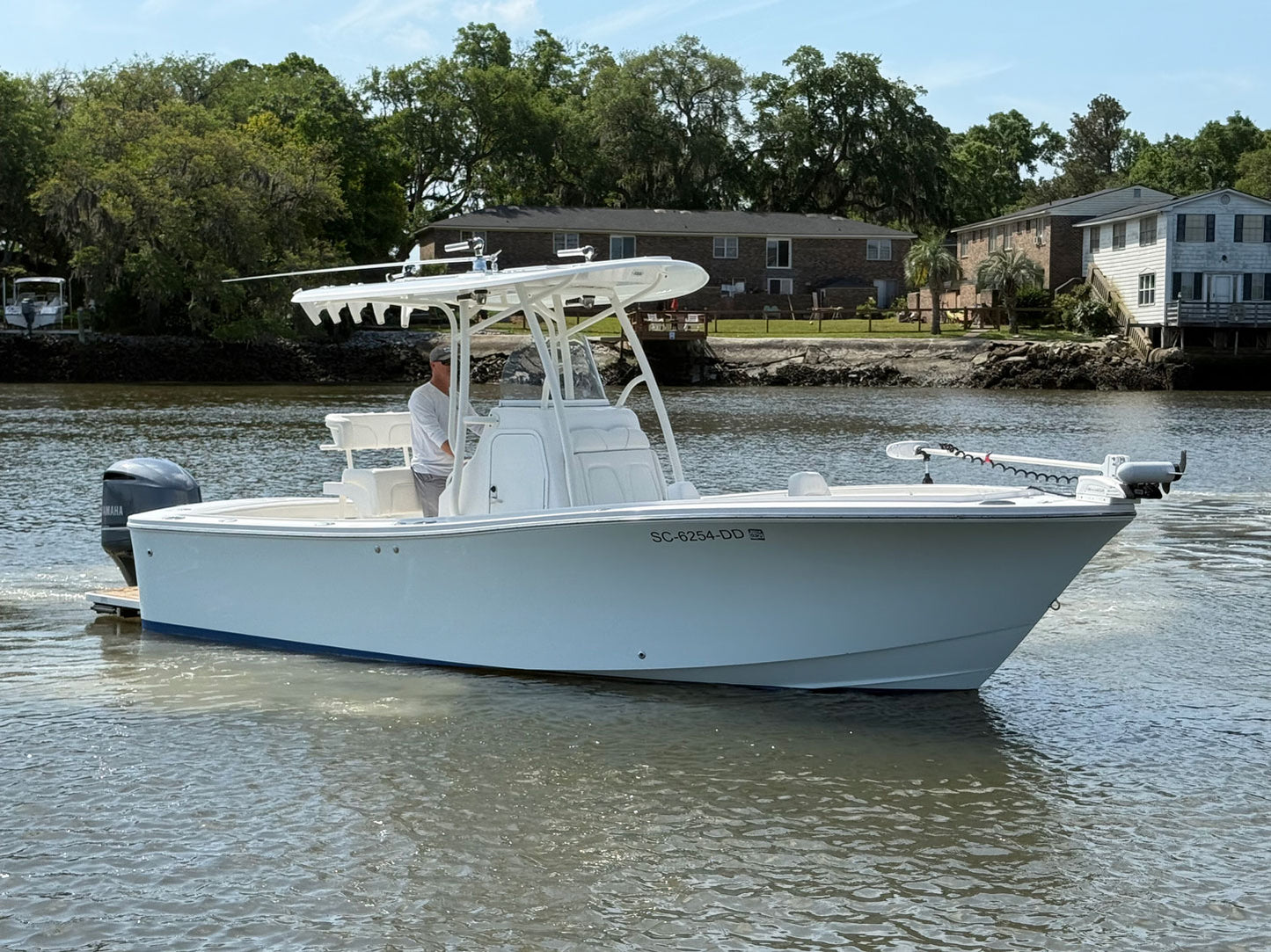 2016 Regulator 23