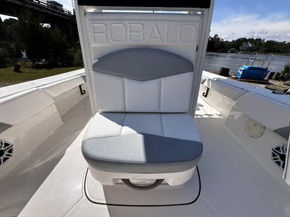 2021 Robalo 246 Cayman For Sale