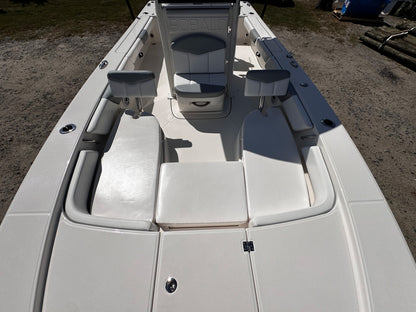 2021 Robalo 246 Cayman For Sale