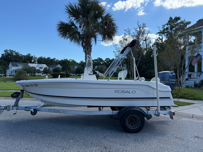 2016 Robalo R160