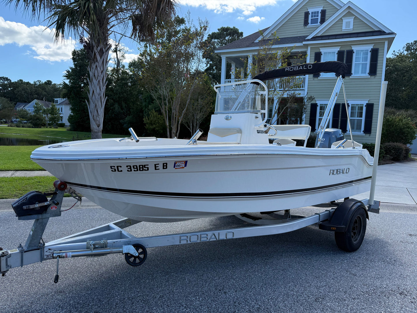 2016 Robalo R160