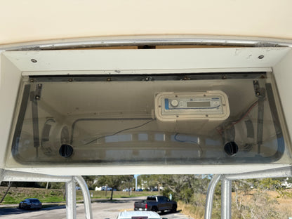 2005 Sailfish 218 CC