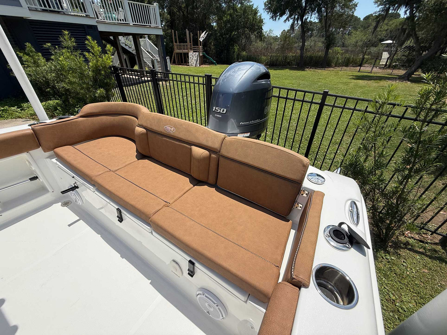 2021 Sea Hunt Ultra 219