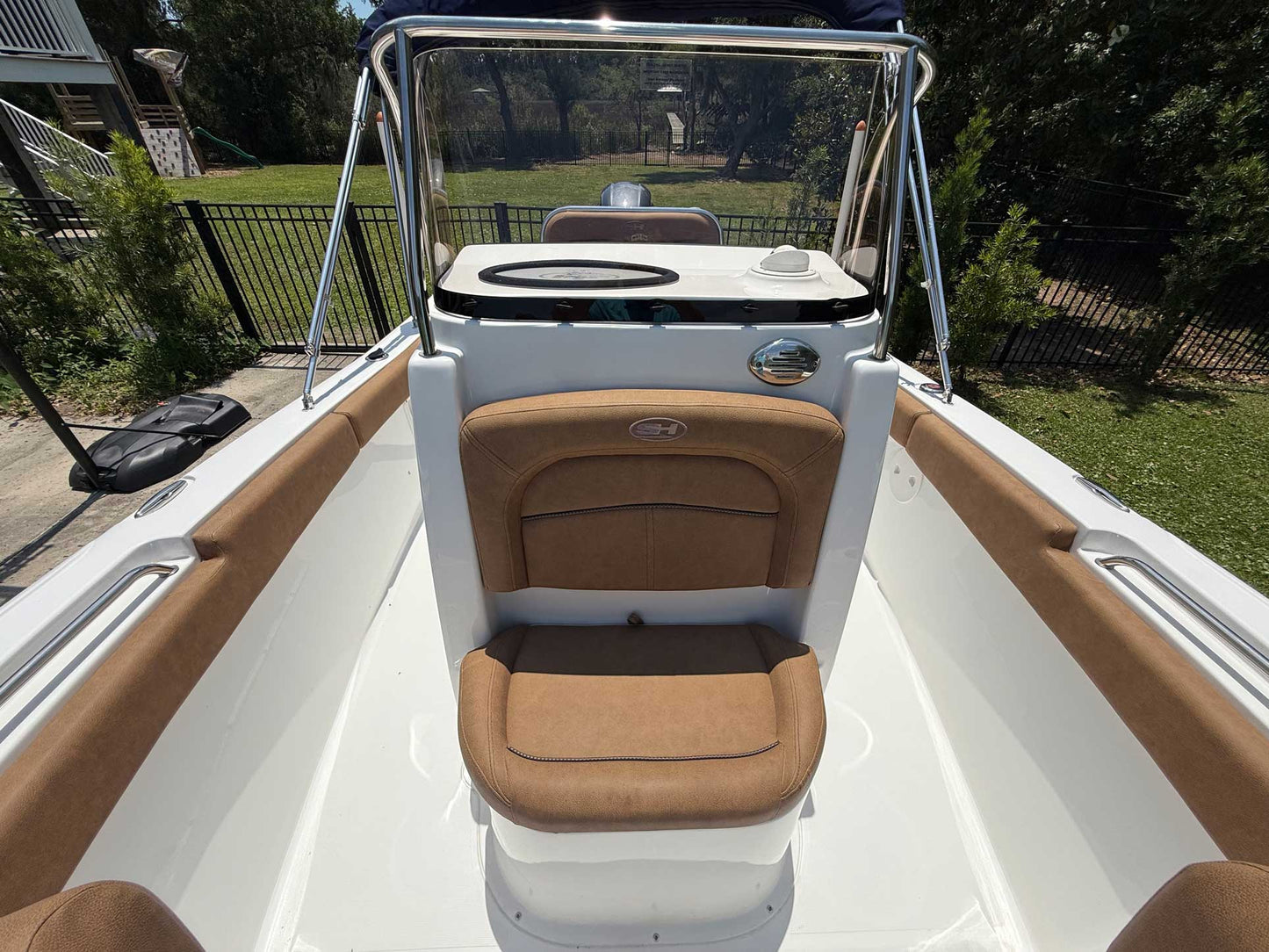 2021 Sea Hunt Ultra 219
