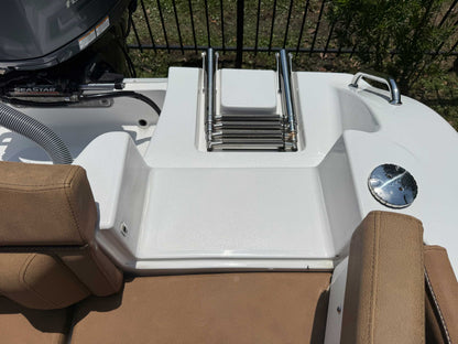 2021 Sea Hunt Ultra 219