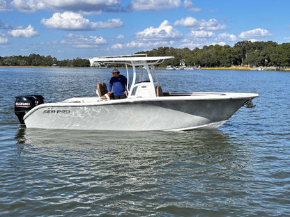 2019 Sea Pro 259 Center Console