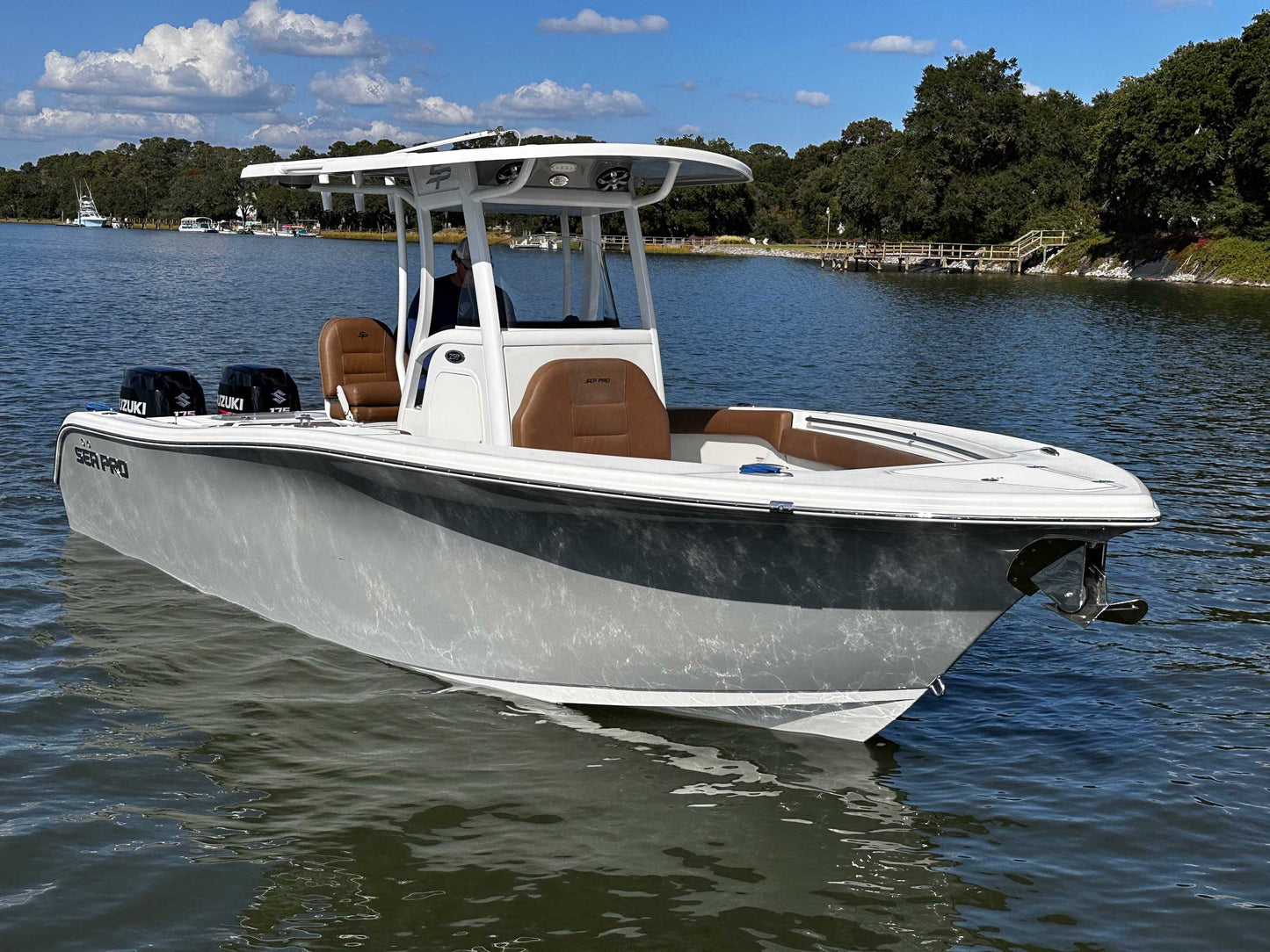 2019 Sea Pro 259 Center Console