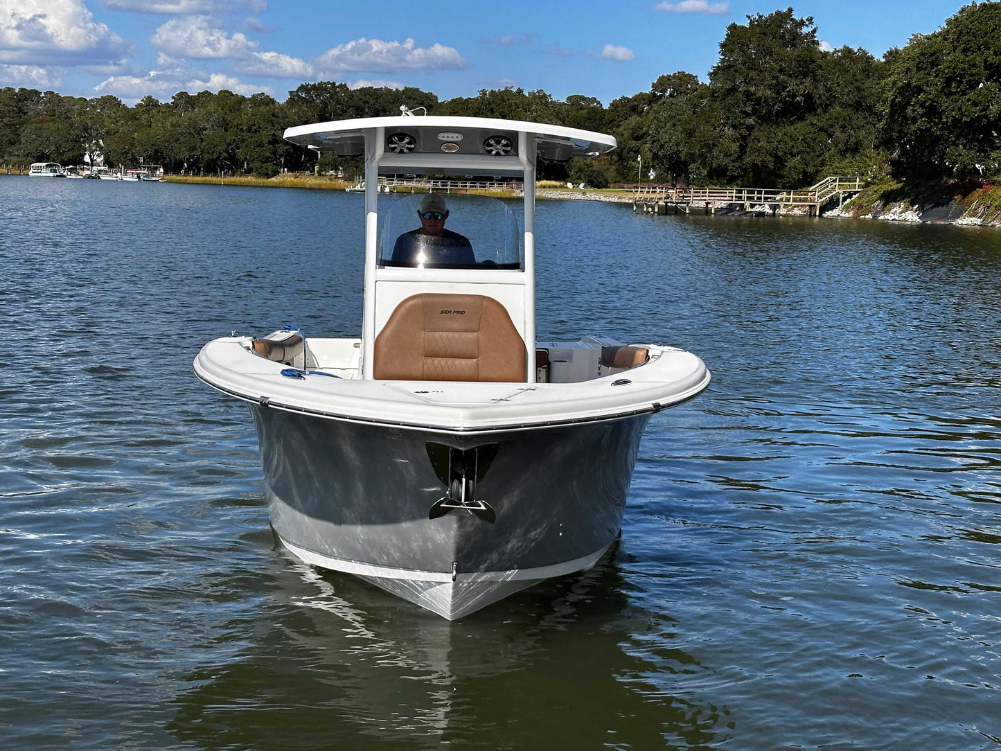 2019 Sea Pro 259 Center Console