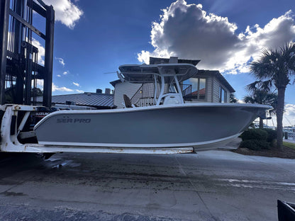 2019 Sea Pro 259 Center Console