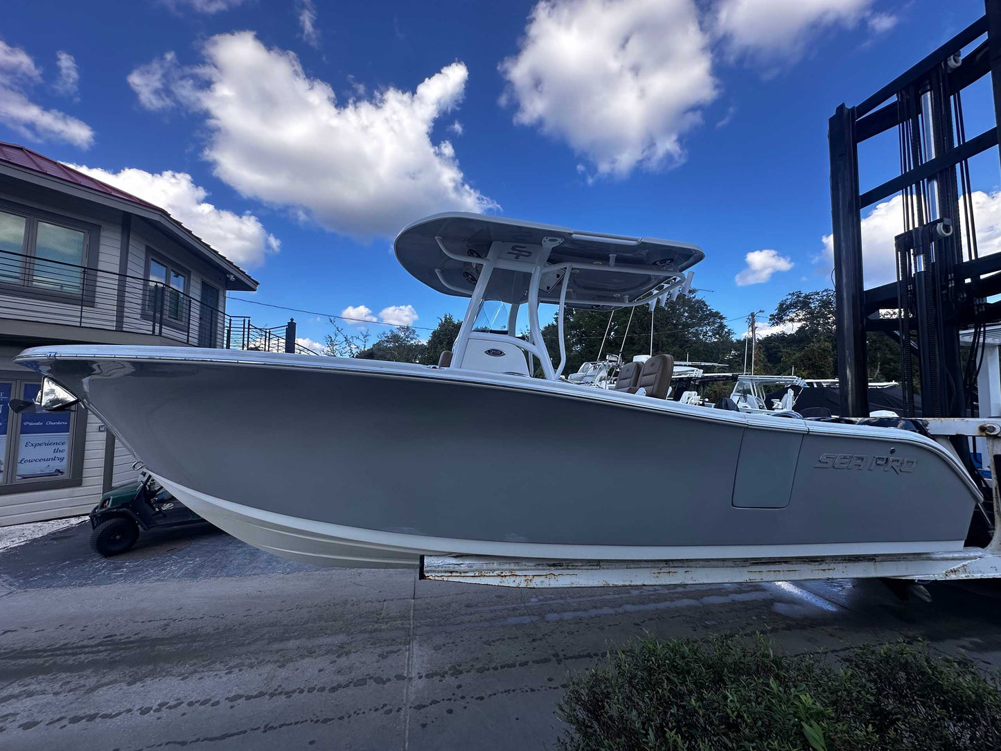 2019 Sea Pro 259 Center Console