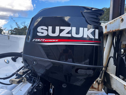 2019 Sea Pro 259 Center Console