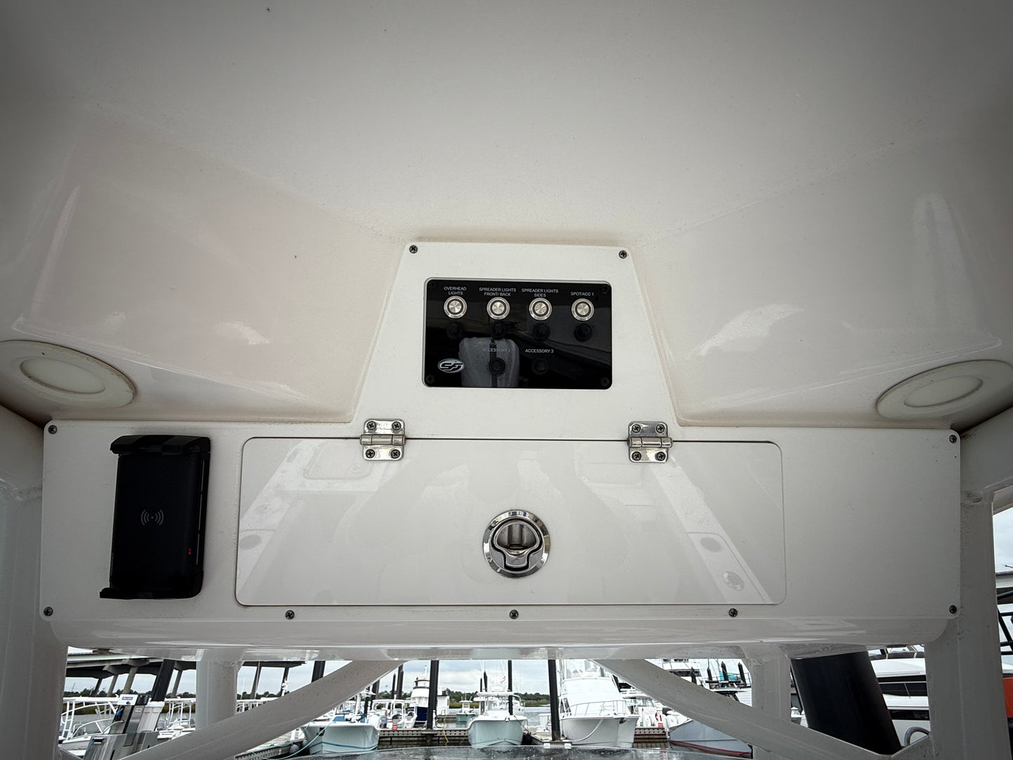 2023 Sea Fox 248 Commander