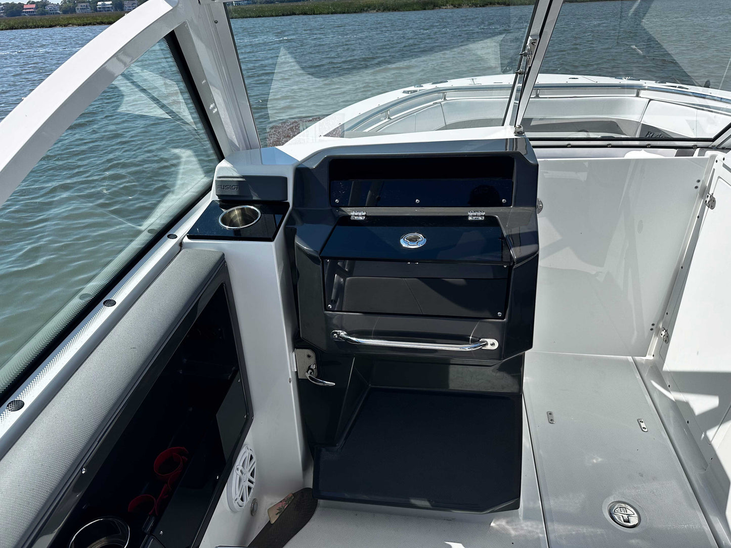 2021 Blackfin 252DC