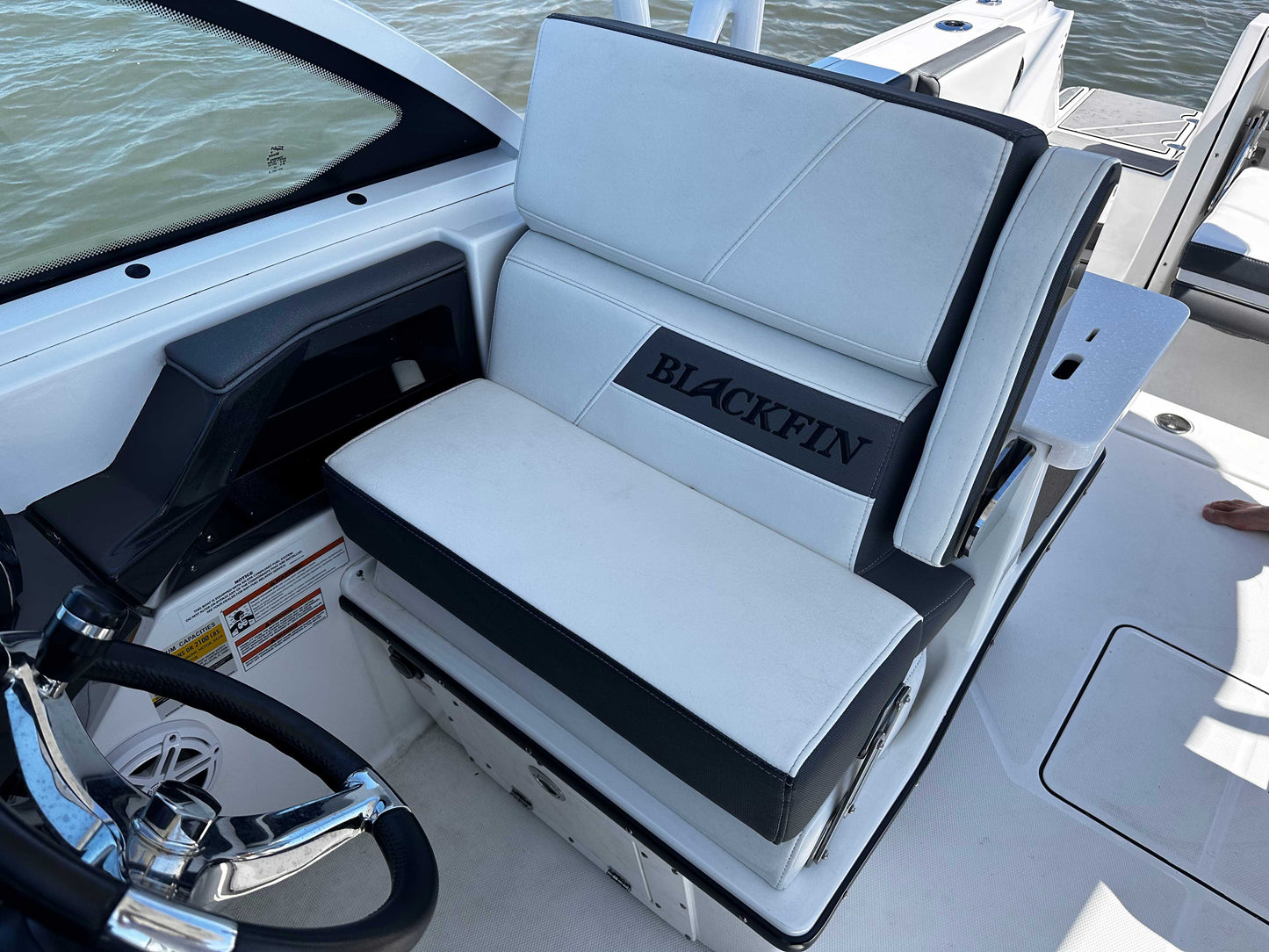 2021 Blackfin 252DC