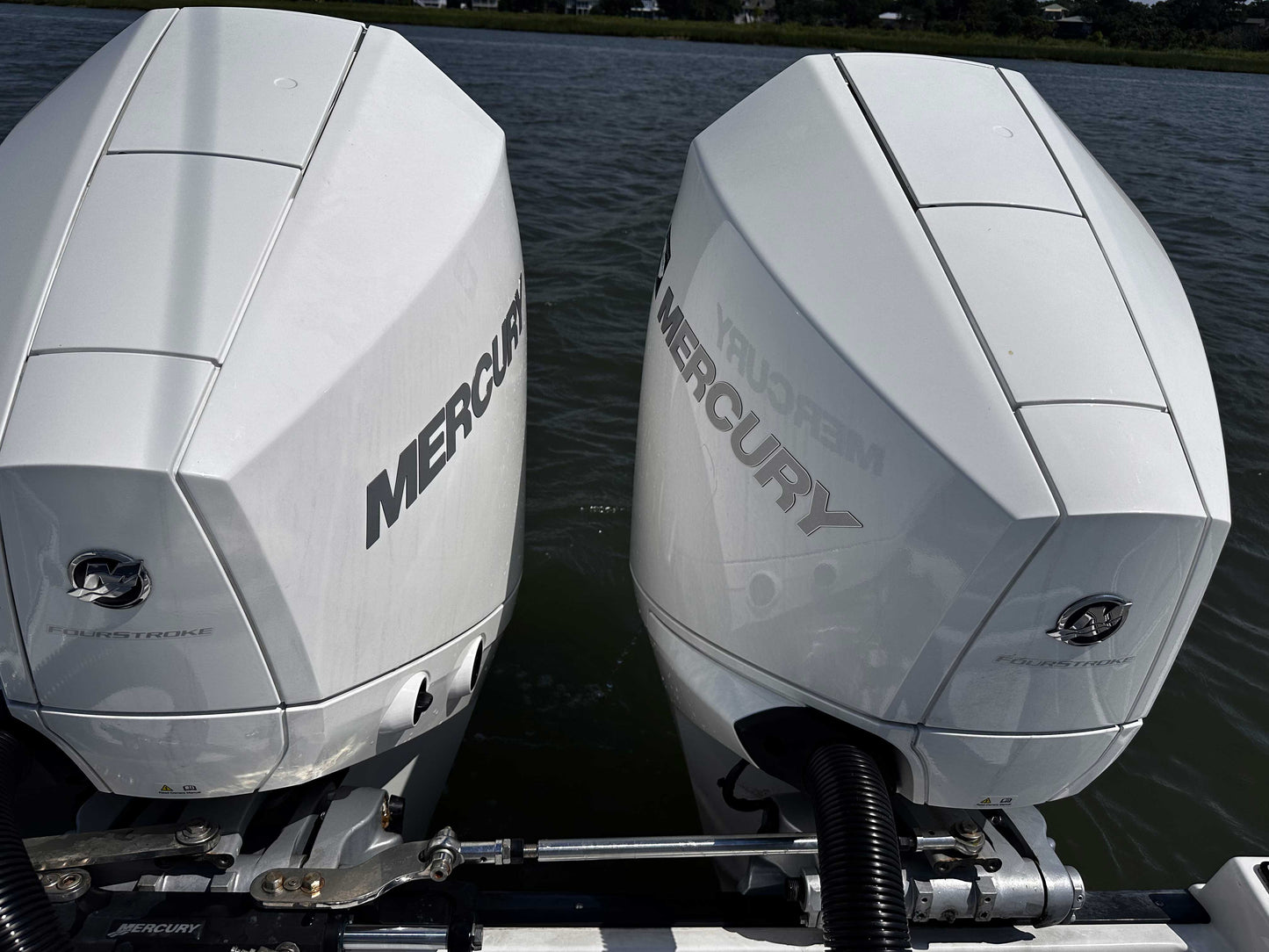 2021 Blackfin 252DC