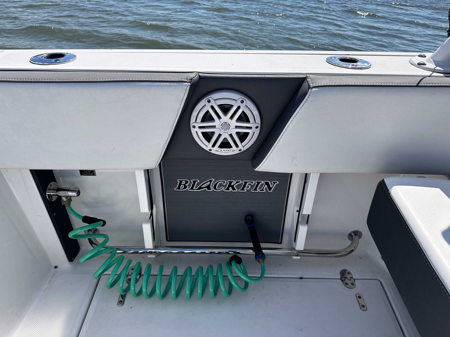 2021 Blackfin 252DC