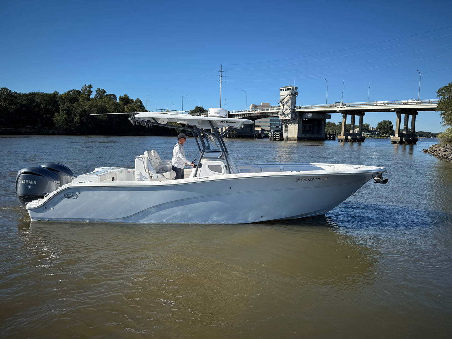 2022 Sea Fox 288 Commander