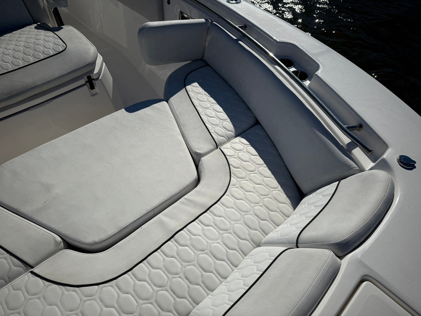 2022 Sea Fox 288 Commander