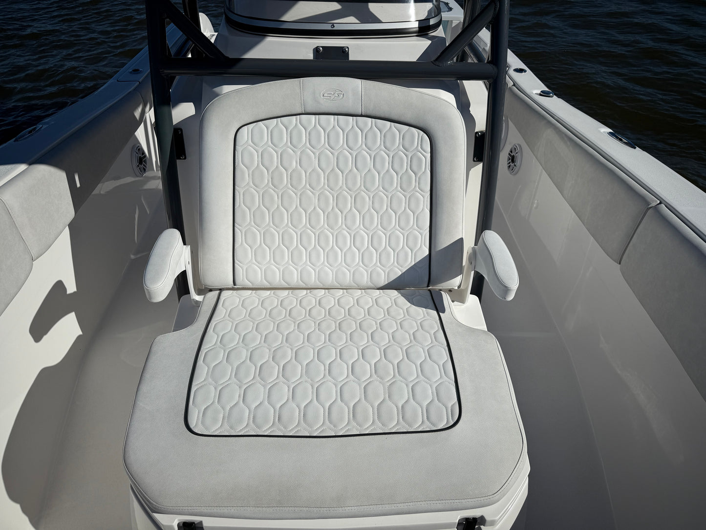 2022 Sea Fox 288 Commander