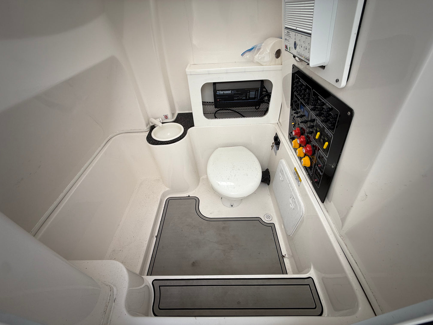 2022 Sea Fox 288 Commander