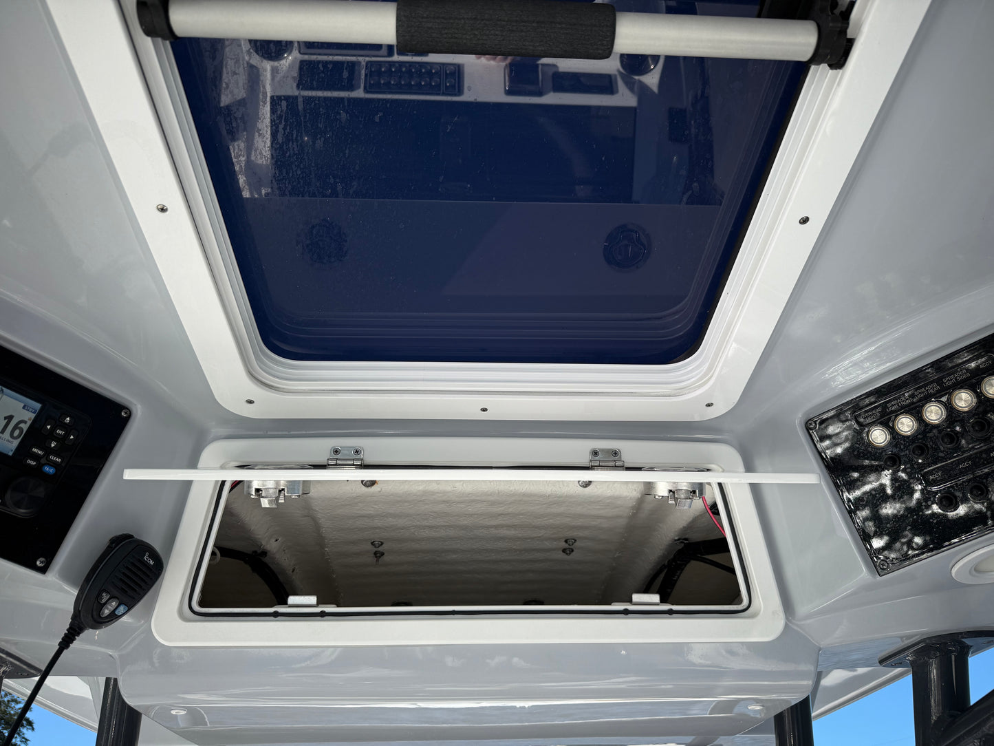 2022 Sea Fox 288 Commander