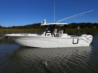 2025 Sea Fox 328 Commander