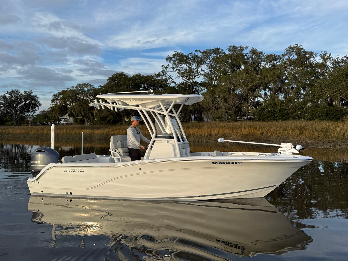 2021 Sea Fox 228 Commander