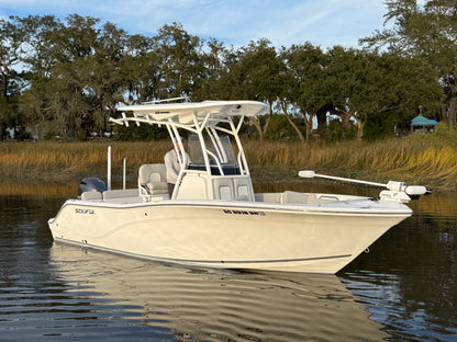 2021 Sea Fox 228 Commander