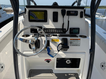 2020 Sea Fox 248 Commander