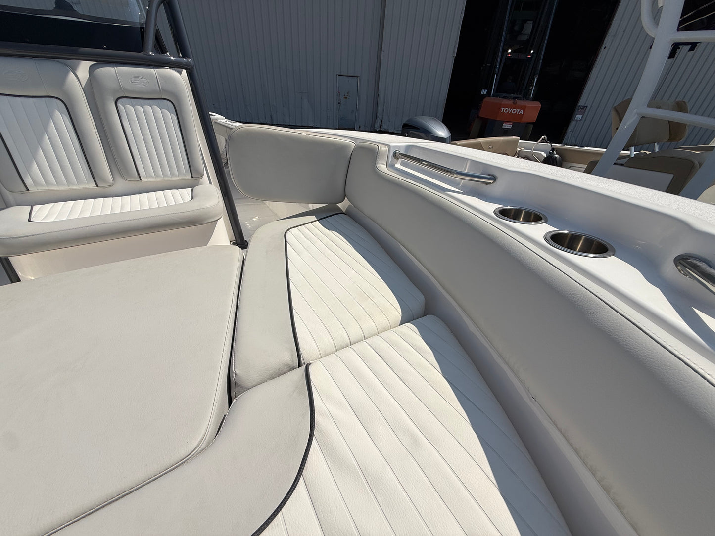 2020 Sea Fox 248 Commander