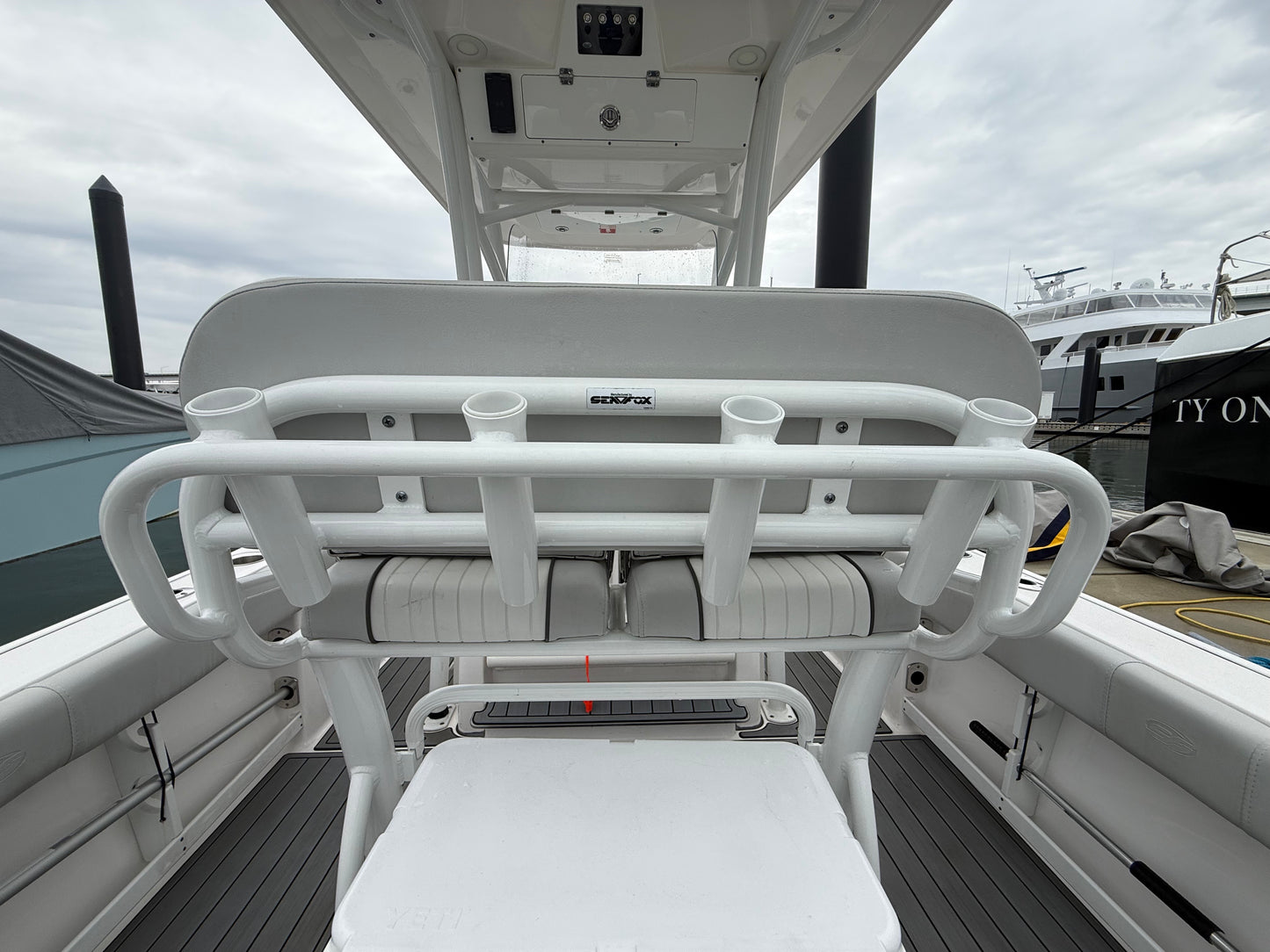 2023 Sea Fox 248 Commander
