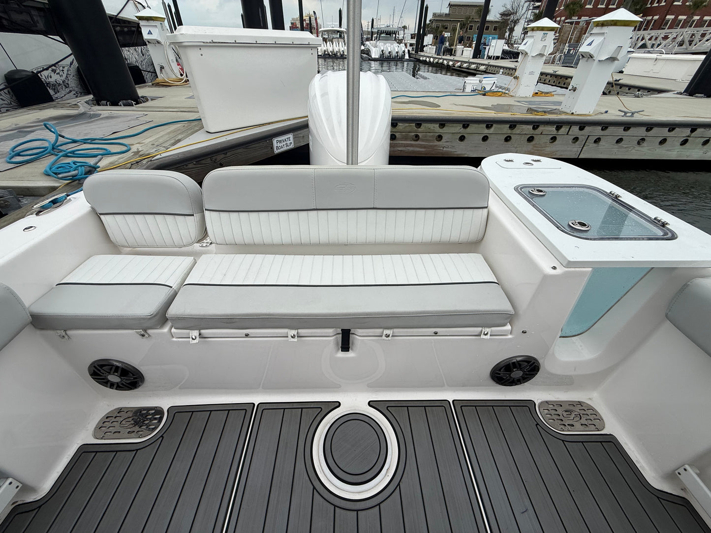 2023 Sea Fox 248 Commander