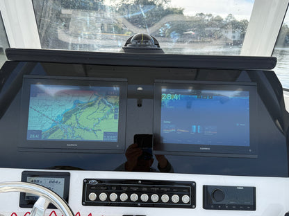 2025 Sea Fox 248 Commander