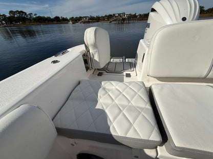 2025 Sea Fox 248 Commander