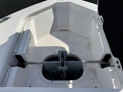 2025 Sea Fox 248 Commander