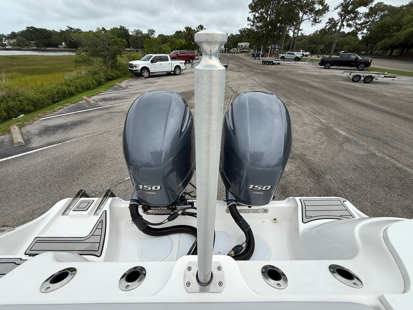 2020 Sea Fox 268 Commander