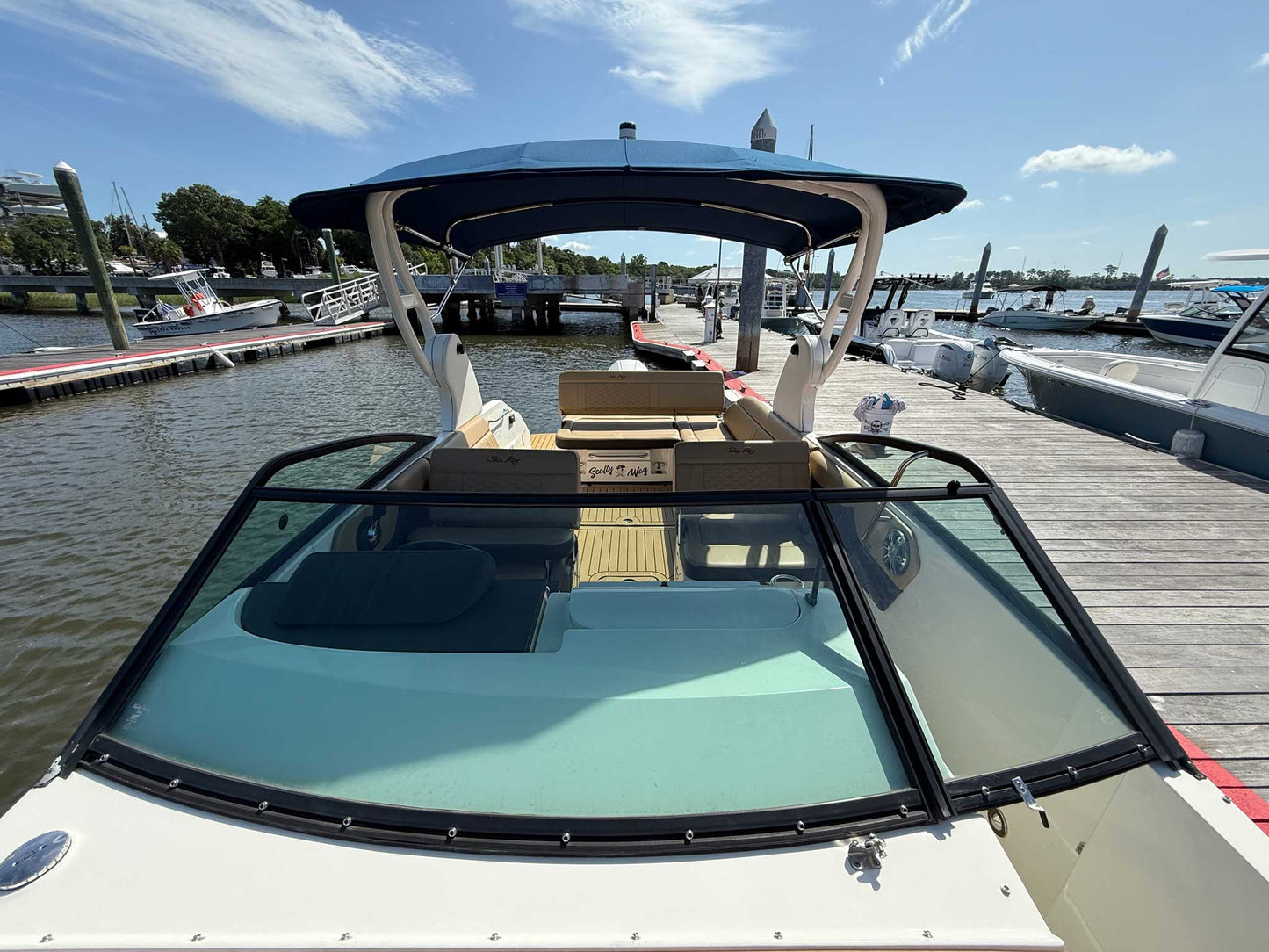 2020 Sea Ray SDX 250 OB