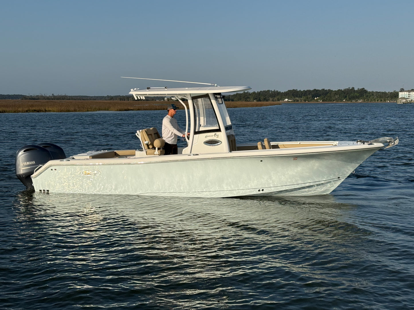 2017 Sea Hunt Gamefish 25