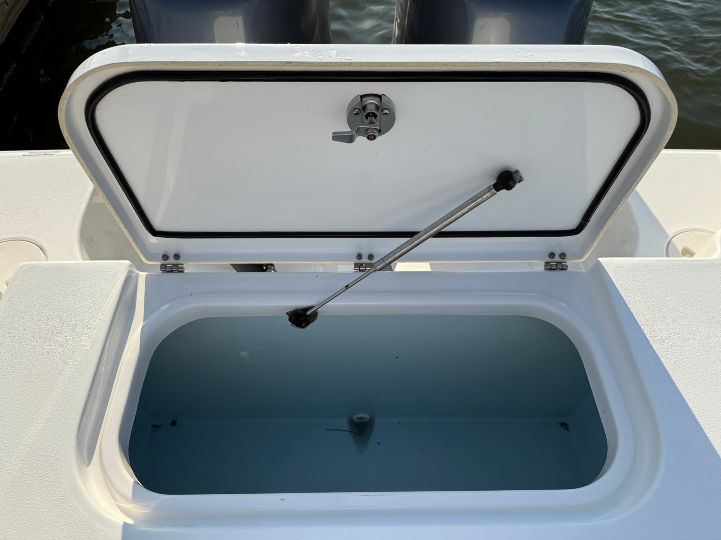 2017 Sea Hunt Gamefish 25
