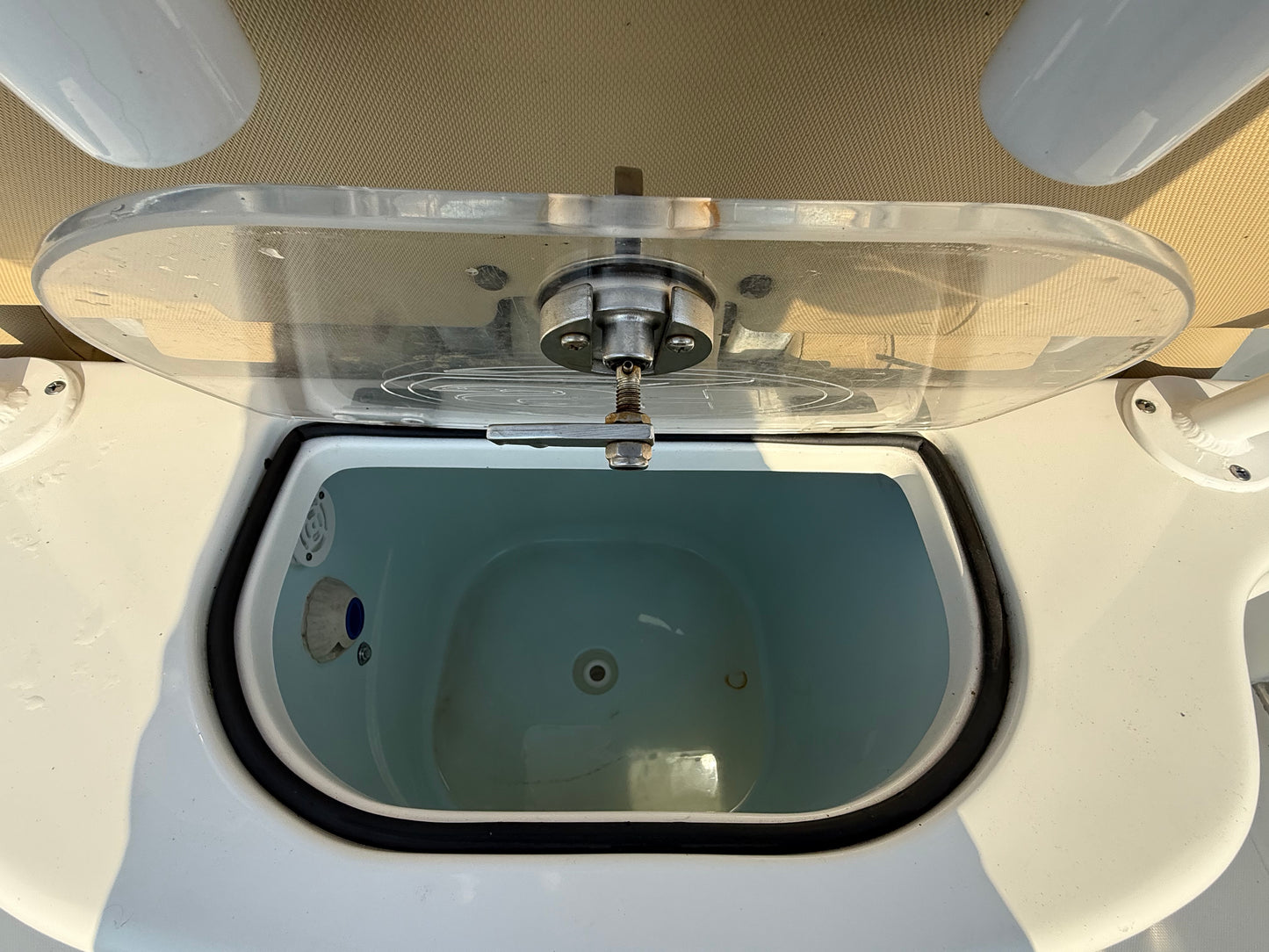 2017 Sea Hunt Gamefish 25