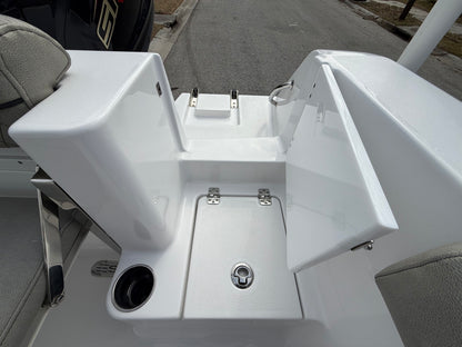 2023 Sportsman 232 Open Platinum